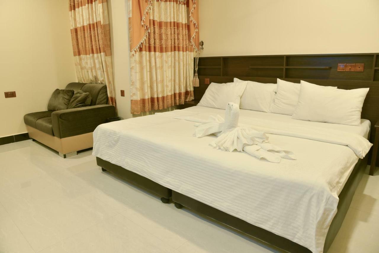 Nalaveshi Inn Đảo Đảo Huraa Ngoại thất bức ảnh
