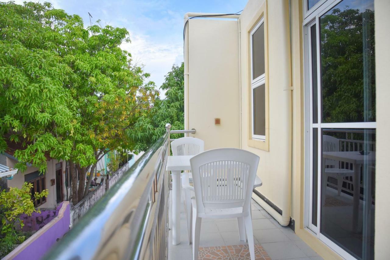 Nalaveshi Inn Đảo Đảo Huraa Ngoại thất bức ảnh