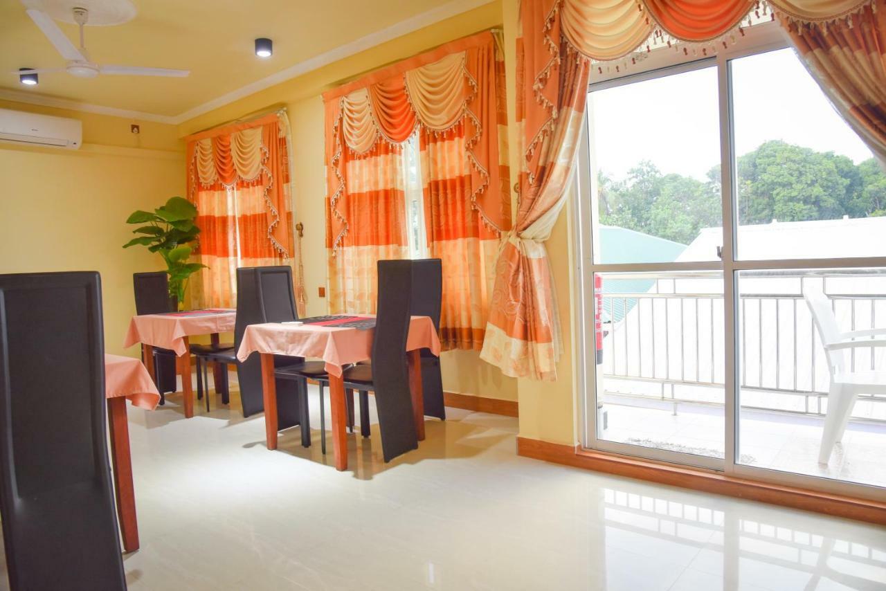 Nalaveshi Inn Đảo Đảo Huraa Ngoại thất bức ảnh