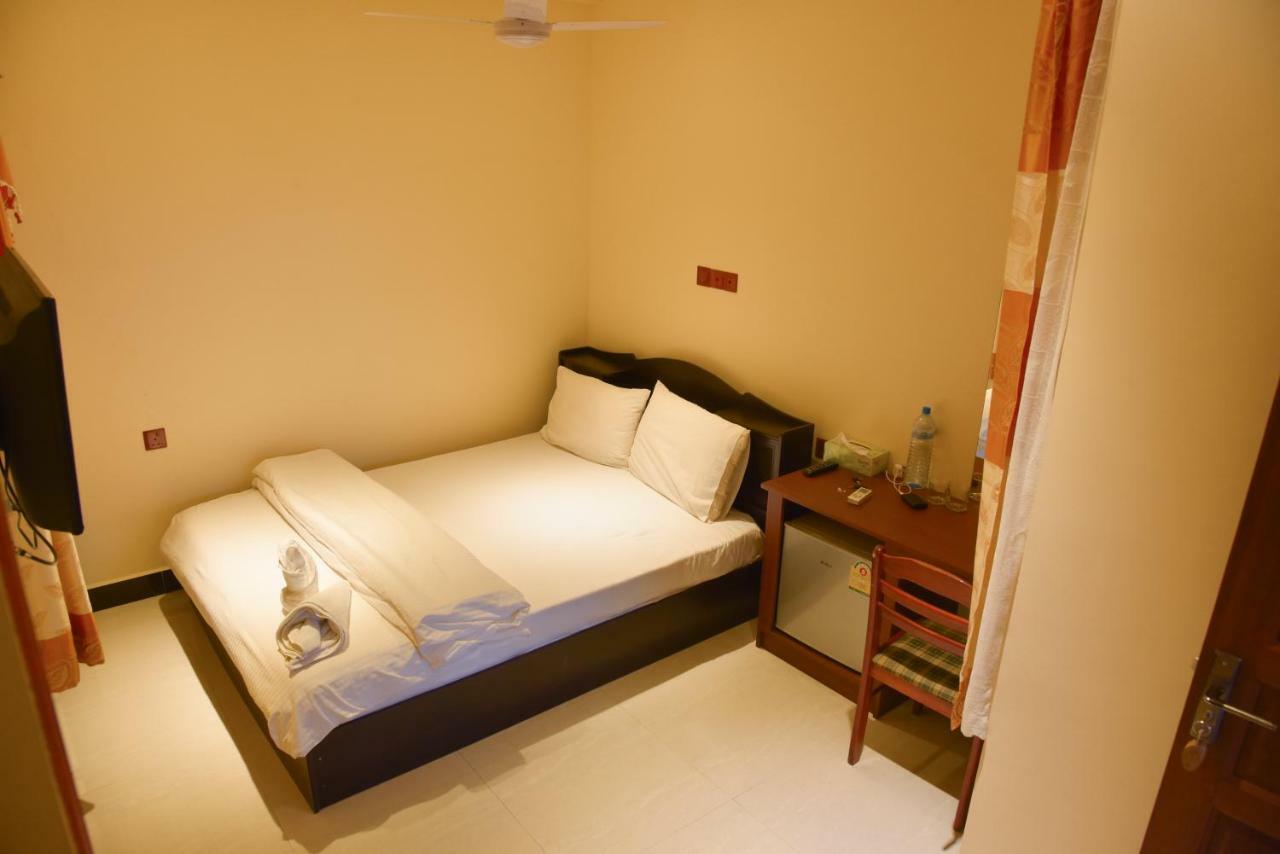 Nalaveshi Inn Đảo Đảo Huraa Ngoại thất bức ảnh